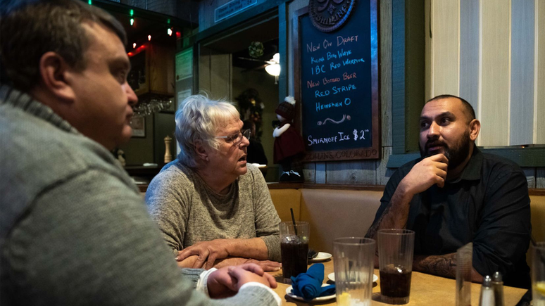 John Thomas, Carol Dodge e Christopher Tapp.