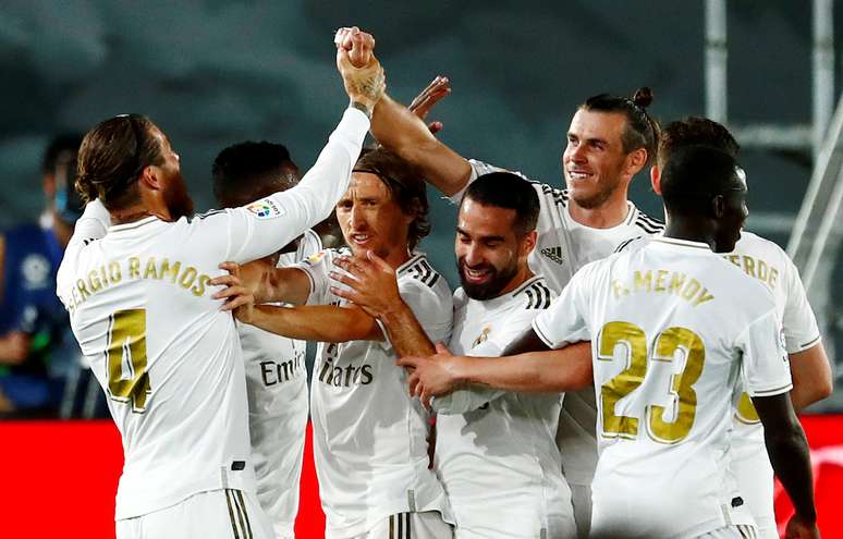 Jogadores do Real Madrid comemoram gol em partida contra Real Mallorca
24/06/2020
REUTERS/Susana Vera/
