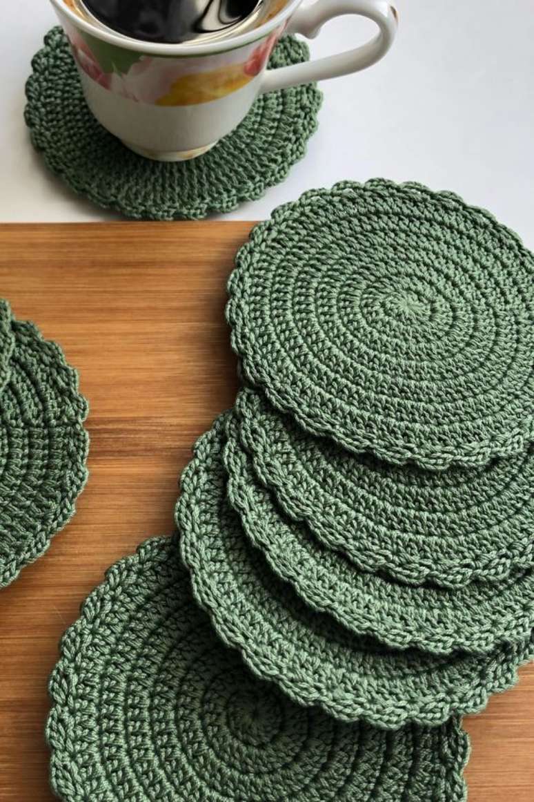 8. Porta copos de croch&ecirc; para iniciantes &ndash; Via: Pinterest