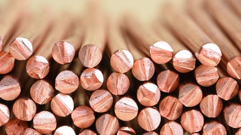 Larrouy-Maumus recomenda usar cobre apenas em superf&iacute;cies de alto contato devido ao custo