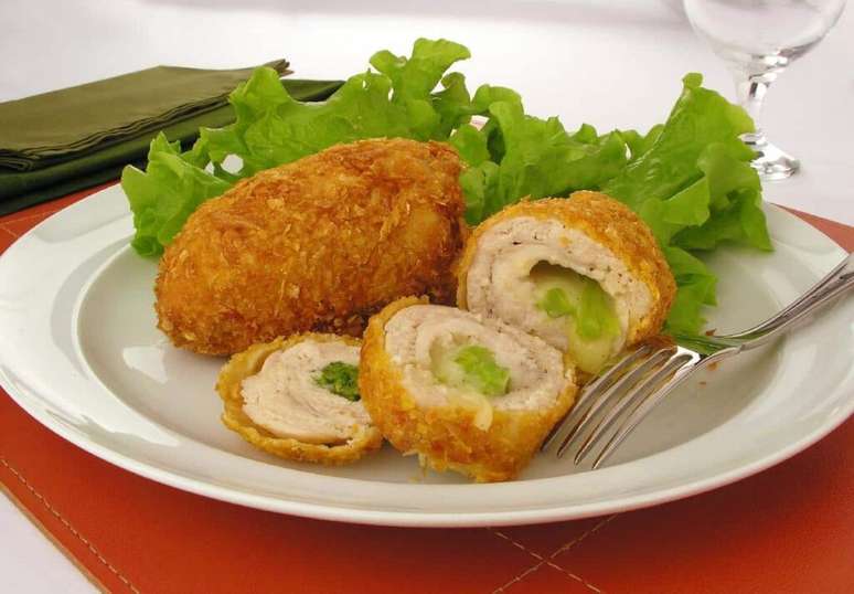 Guia da Cozinha - 9 Jeitos diferentes de fazer peito de frango para ter um prato incr&iacute;vel