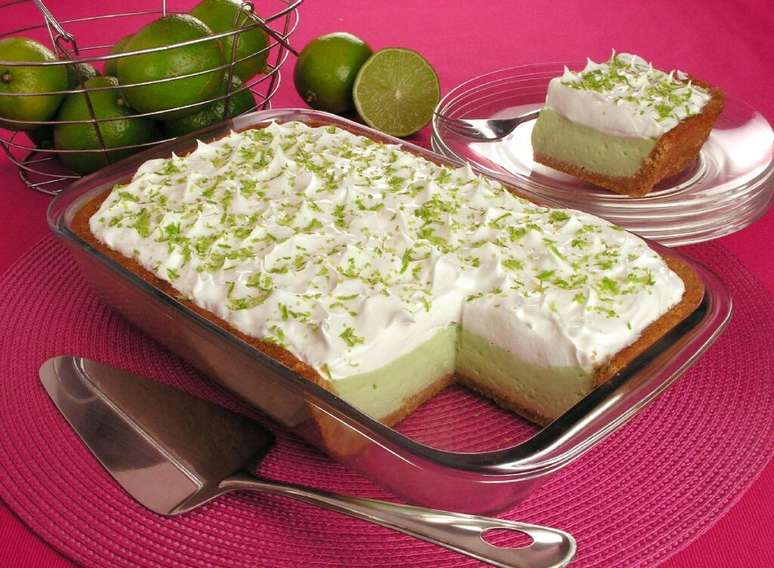 Guia da Cozinha - Torta doce na travessa: 7 receitas que nem precisa desenformar