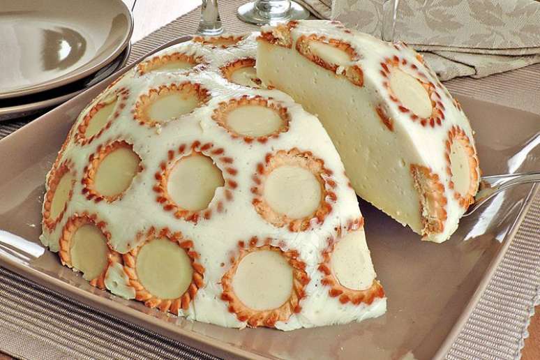 Guia da Cozinha - Torta doce na travessa: 7 receitas que nem precisa desenformar