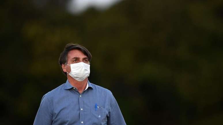 Negacionismo de Bolsonaro e trocas no comando do Ministério da Saúde prejudicaram combate à pandemia, diz Hallal