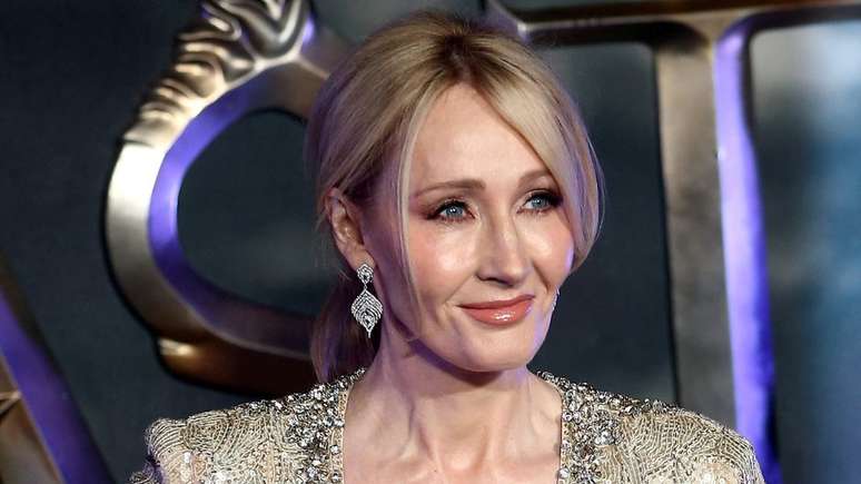 Acusada de transfobia, JK Rowling assinou carta contra a cultura do cancelamento