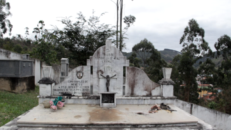 Túmulo de Jean Charles de Menezes em Gonzaga, no interior de Minas Gerais