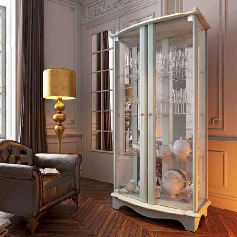 52. Cristaleira branca com porta de vidro &ndash; Via: Pinterest