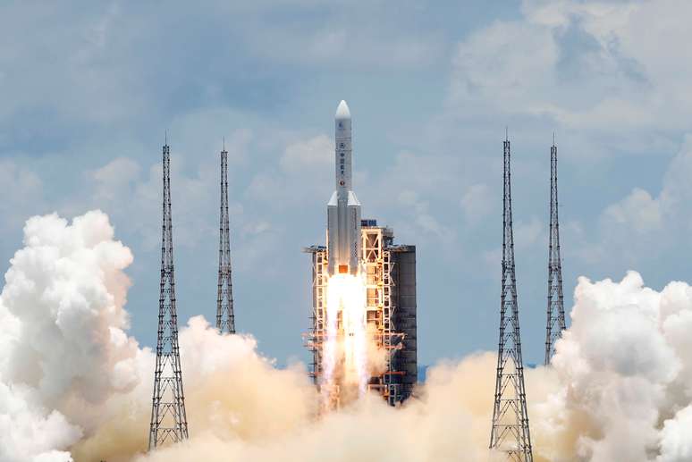 O lançamento da sonda Tianwen-1 foi realizado da base de Wenchang, na ilha de Hainan, no sul da China
