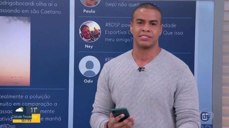 Sociedade Esportiva? Thiago Oliveira confunde nome do Corinthians e recebe críticas na web (Reprodução/ Globo)