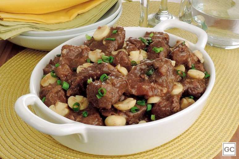 Guia da Cozinha - 7 carnes diferentes ao molho madeira para um jantar elegante