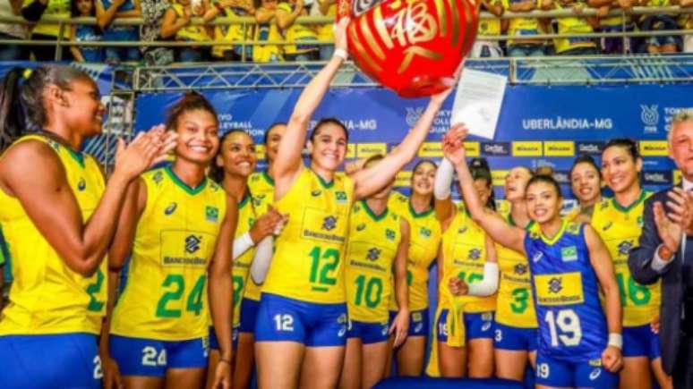 Seleção feminina de vôlei vive incertezas (Foto: Divulgação/FIVB)