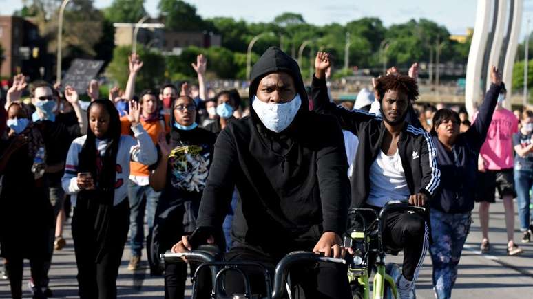 A morte de George Floyd nas mãos da polícia em maio provocou grandes protestos contra o racismo nos EUA e em outros lugares