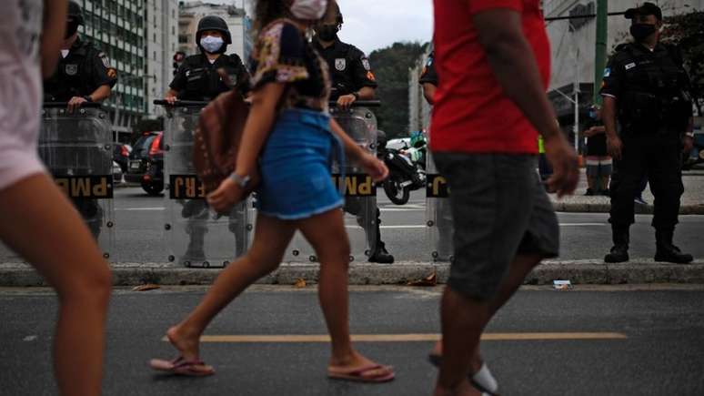 Para advogado, forma&ccedil;&atilde;o dos policiais, preconceito com a popula&ccedil;&atilde;o negra e pobre, al&eacute;m de incentivos em discursos de governadores favorecem PMs violentos