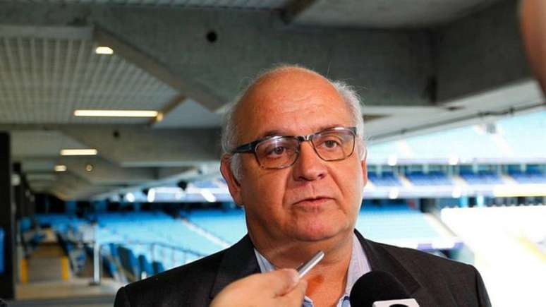 Romildo Bolzan, presidente do Grêmio