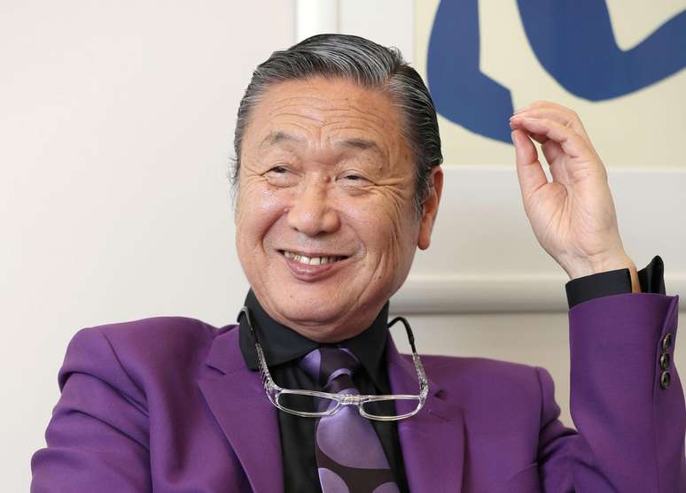 Estilista japon&ecirc;s Kansai Yamamoto durante entrevista em T&oacute;quio
26/05/2017
Kyodo/via REUTERS 