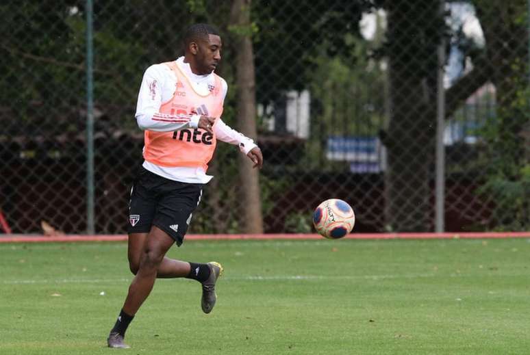 Gonzalo Carneiro poderá reestrear pelo São Paulo nos mata-matas - FOTO: Rubens Chiri/saopaulofc.net