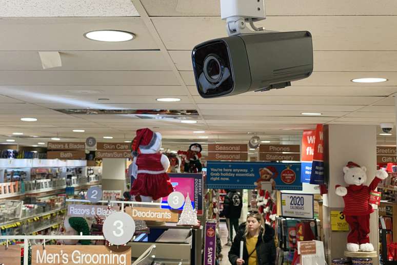 C&acirc;mera da DeepCam em loja da Rite Aid em Nova York
20/11/2019
REUTERS/Lucas Jackson