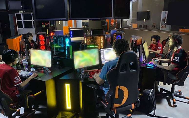 Local de treinamento da equipe do Flamengo Esports (Foto: Divulgação)