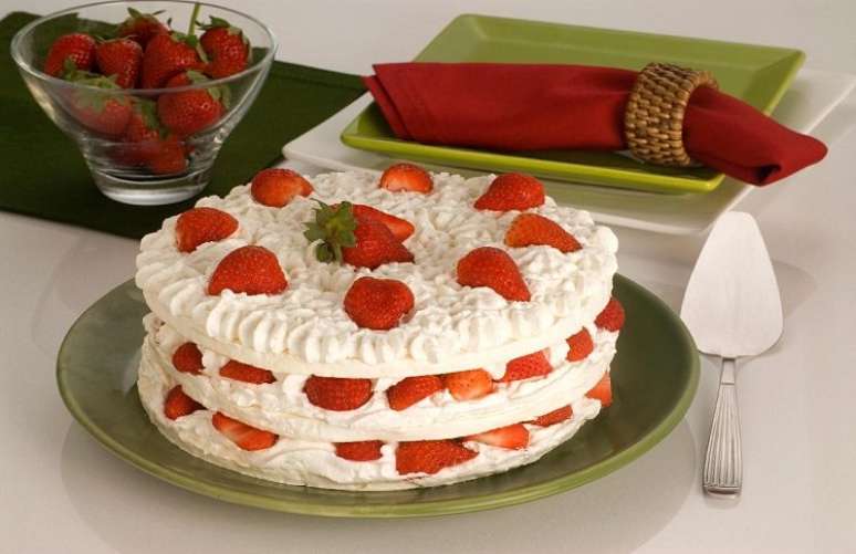 Guia da Cozinha - Receitas com merengue: 11 ideias deliciosas para a sobremesa