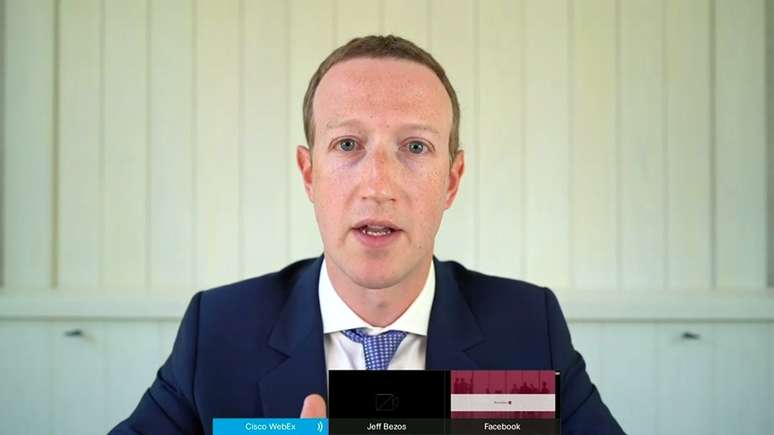 Presidente do Facebook, Mark Zuckerberg presta depoimento pora videoconferência durinte sessão do Congresso do EUA. 29/7/2020.  U.S. House Judiciary Committee via REUTERS