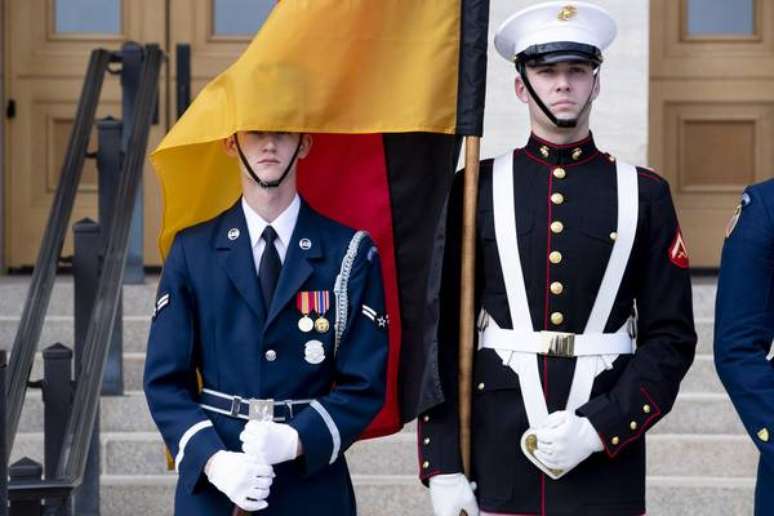 Quase 12 mil militares norte-americanos deixarão seus postos na Alemanha