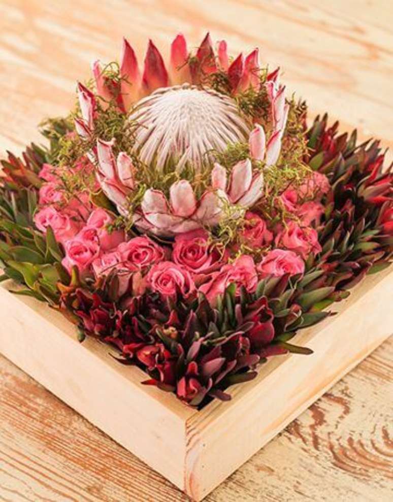 17. Enfeite com flores exóticas: protea – Via: Pinterest