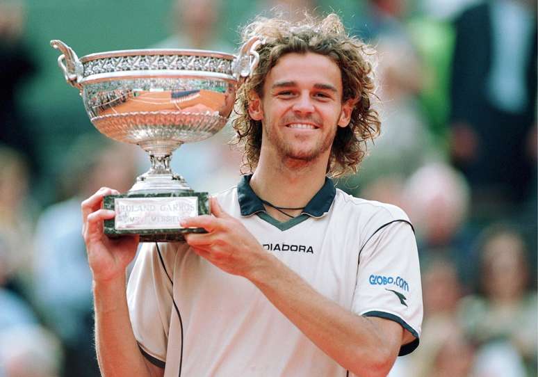 Guga celebra segundo t&iacute;tulo em Roland Garros 