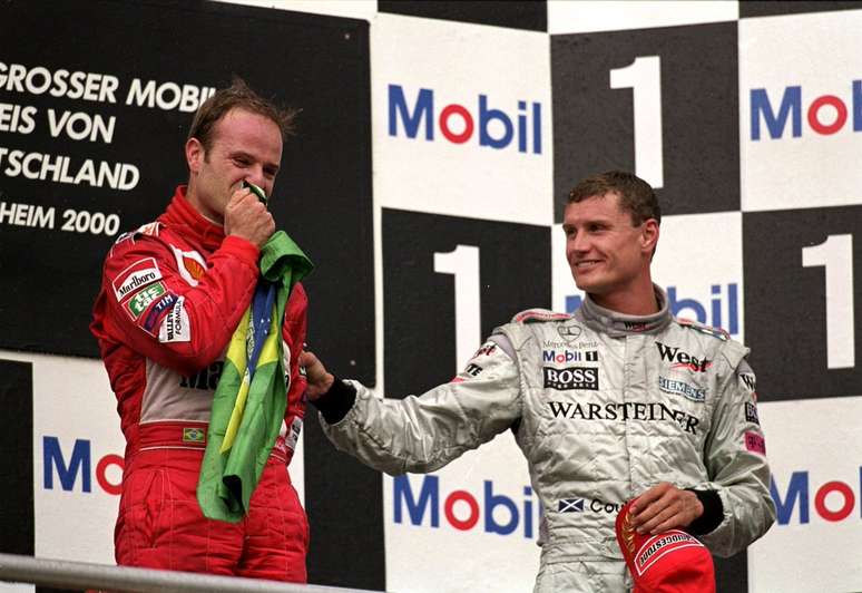 Rubens Barrichello comemora o triunfo no pódio 