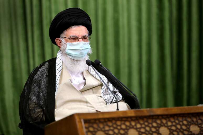 Líder supremo do Irã, aiatolá Ali Khamenei, em Teerã
12/07/2020 Site Oficial de Khamenei/Divulgação via REUTERS 