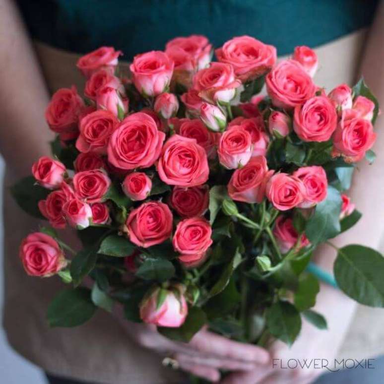 24. Presenteie alguém especial com a rosa flor – Via: Flower Mocie