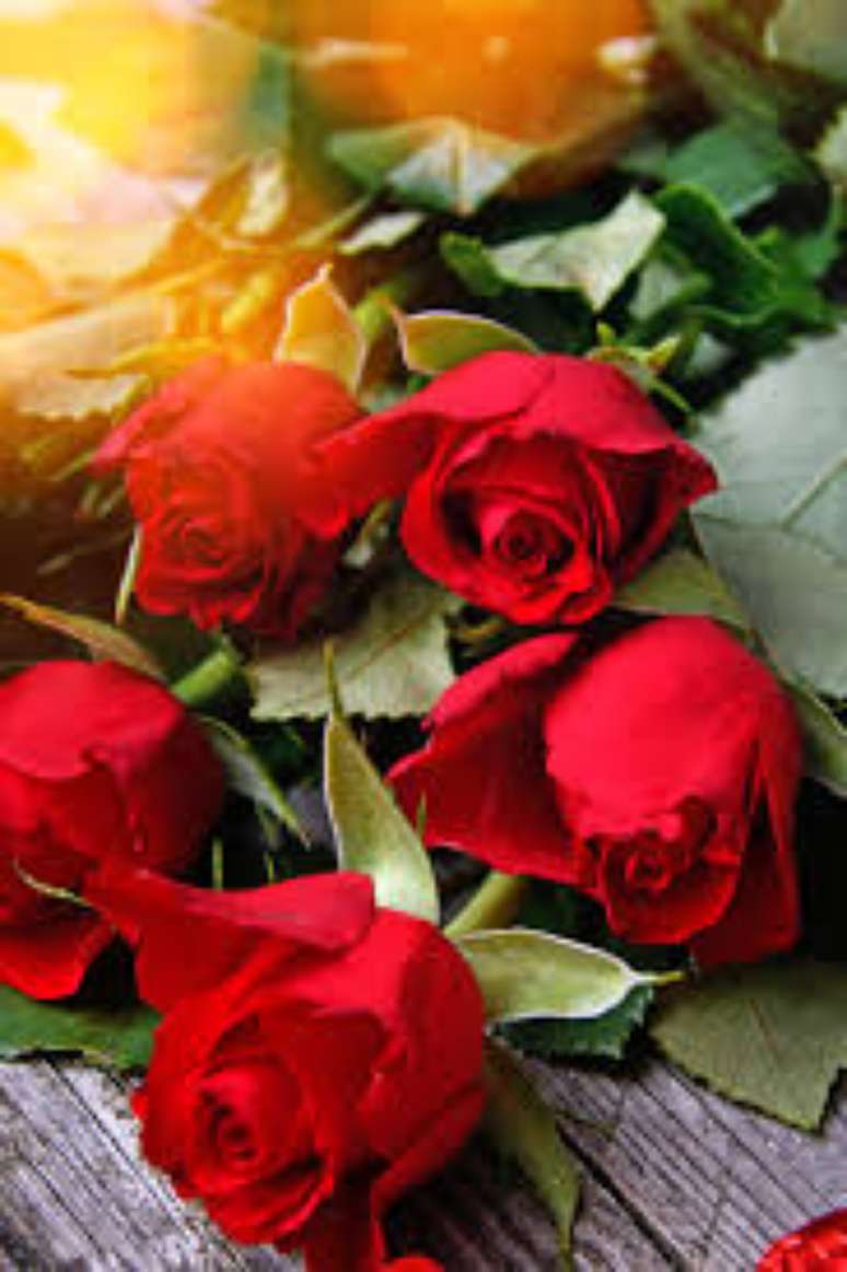 42. Use a rosa vermelha para decorar sua casa com muito romance – Via: Pinterest