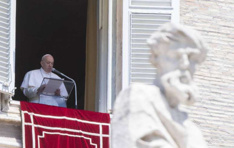 Francisco pediu compaixão e solidariedade para fiéis no Vaticano