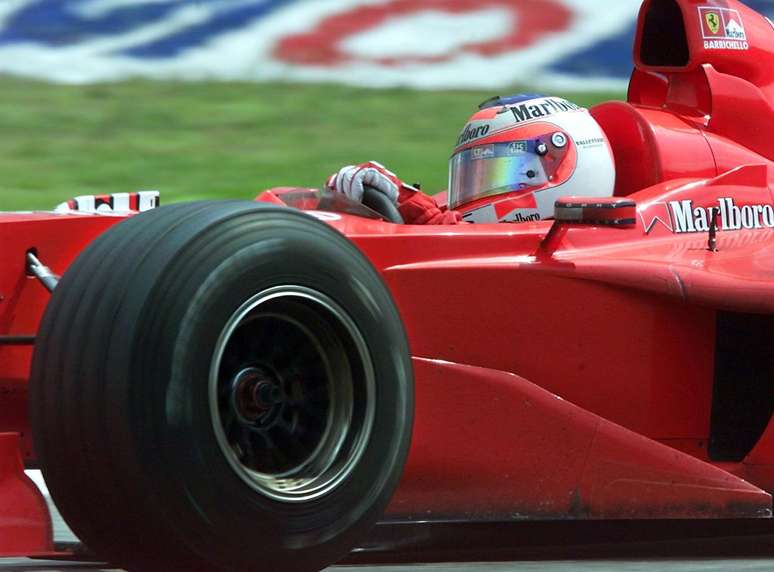 Pela Ferrari, Barrichello conquistou 9 vitórias, incluindo a primeira na Fórmula 1, no GP da Alemanha de 2000 