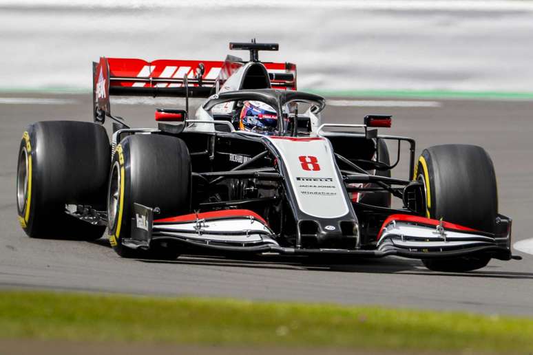 Romain Grosjean foi alçado ao top-5 graças à estratégia de pit-stop da Haas 