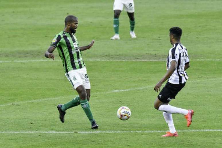 Messias não vê a disputa com o Galo pela vaga na final encerrada e acha que o Coelho poderá buscar um resultado positivo-(Mourão Panda/América-MG)