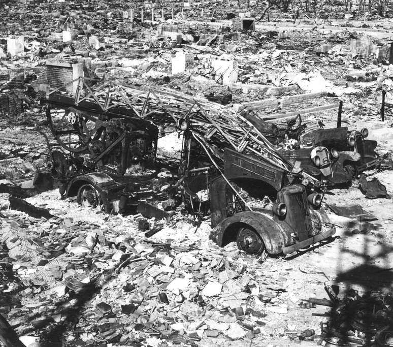 Devastação causada em Hiroshima pela bomba atômica
Departamento de Guerra/Arquivo Nacional dos EUA/Divulgação via REUTERS
