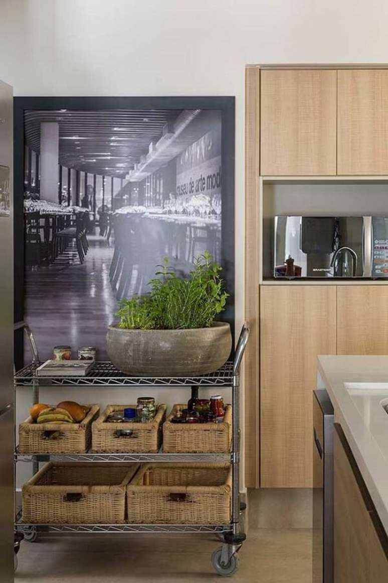 60. Bares e restaurantes são retratados em muitos quadros decorativos para cozinha. Fonte: Pinterest