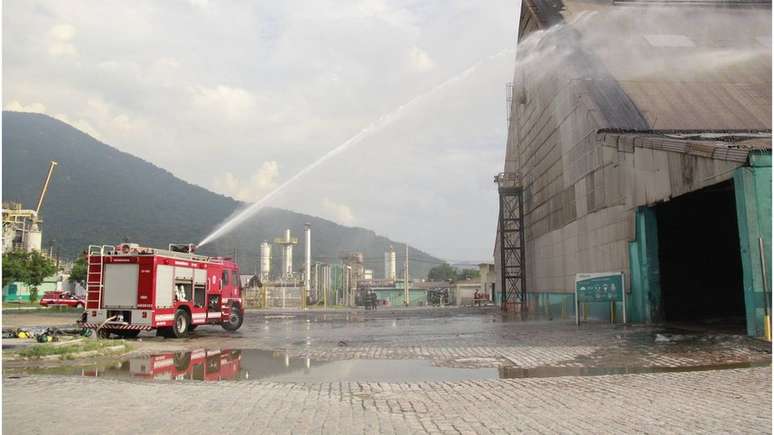 Estrutura foi evacuada e nenhum funcionário ficou ferido