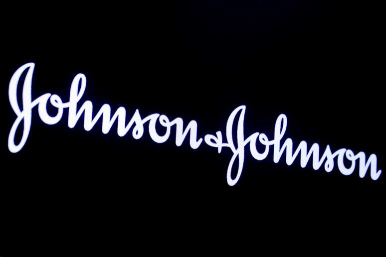 Logo Johnson & Johnson na Bolsa de Valores de Nova York
17/09/2019 REUTERS/Brendan McDermid