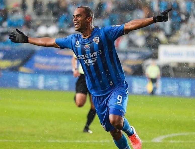 Atacante falou sobre o sonho de conquistar a K-League (Foto: Divulgação)