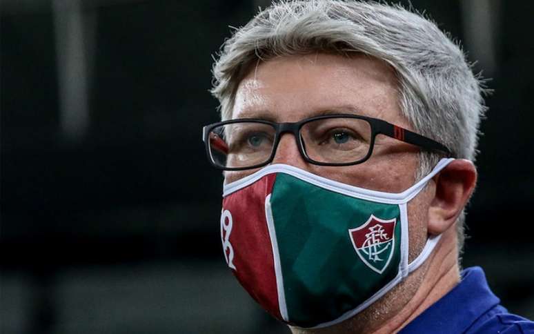 Treinador terá desfalques para estreia do Brasileirão - LUCAS MERÇON / FLUMINENSE F.C.