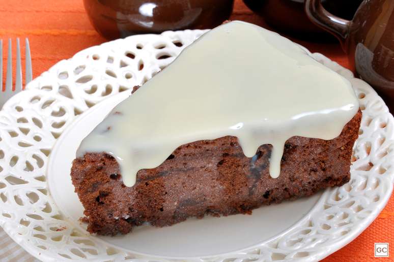 Guia da Cozinha - Receitas de bolo de chocolate gelado para vender e faturar muito