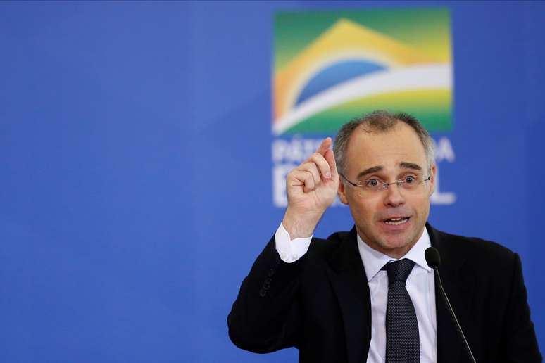 Ministro da Justi&ccedil;a, Andr&eacute; Mendon&ccedil;a
29/04/2020
REUTERS/Ueslei Marcelino