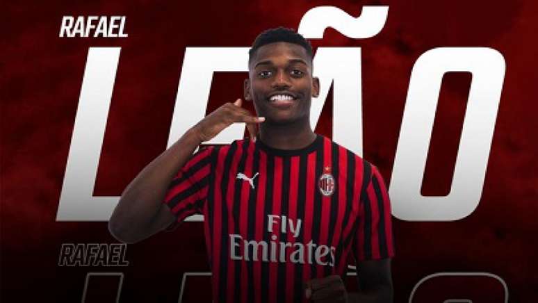 Ao longo da atual temporada, Rafael Leão não foi titular, e marcou apenas seis gols em 33 partidas com a camisa do Milan (Foto: Reprodução)