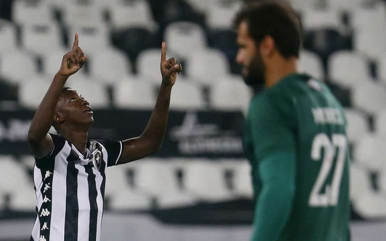 Matheus Babi comemora gol contra o Fluminense (Foto: Vítor Silva/Botafogo)