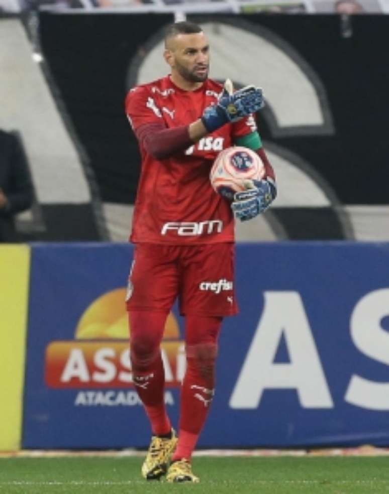 Weverton salvou o Verdão (Foto: Cesar Greco)