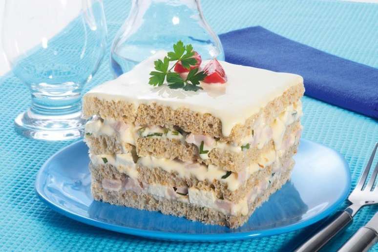 Guia da Cozinha - Receitas de bolo salgado: 9 op&ccedil;&otilde;es para um lanche diferente