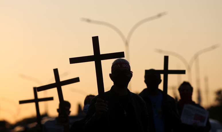 Homenagem em São Paulo às 100 mil vítimas da Covid-19 no Brasil
07/08/2020
REUTERS/Amanda Perobelli