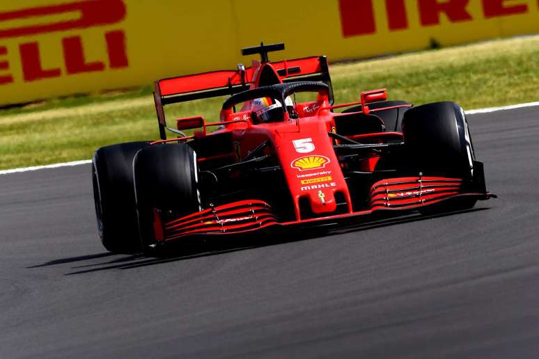 Sebastian Vettel teve outro dia sofrível, enfrentou problemas e terminou a sessão em 14º 