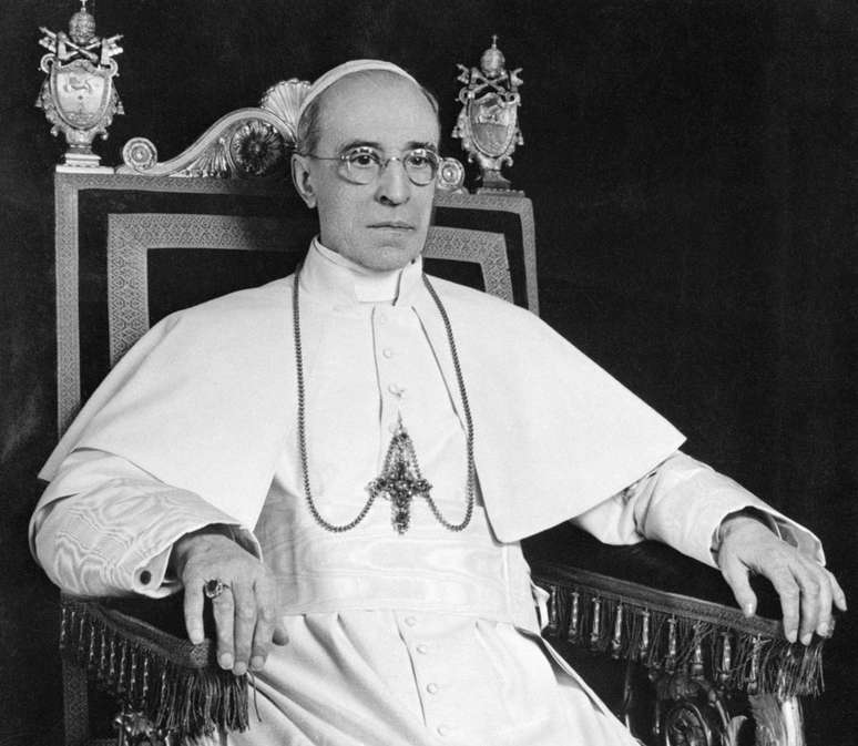 Documentos desclassificados este ano pelo Vaticano podem revelar o quanto o papa Pio 12 sabia sobre as ratlines